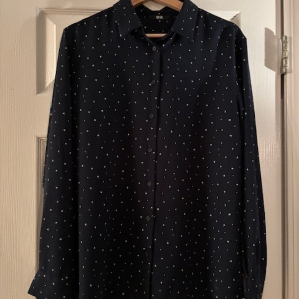 Uniqlo Women's navy blouse - L